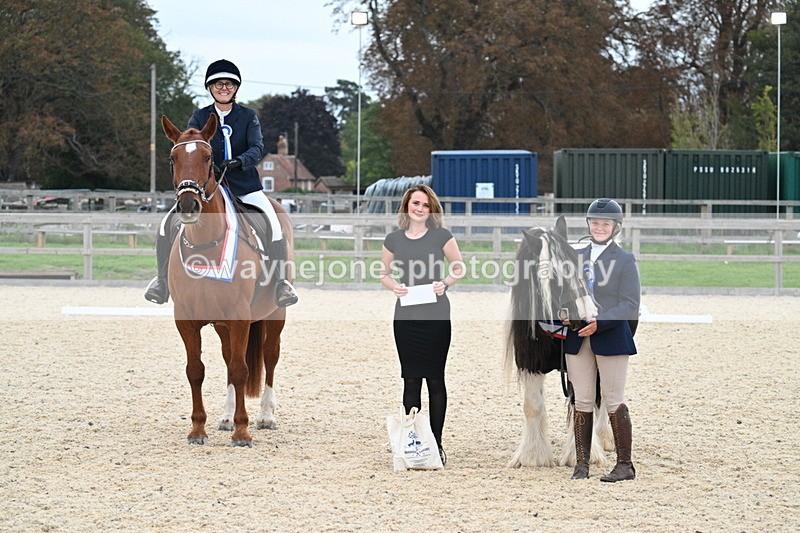 WJ7_2596 - Class 2 & Champs