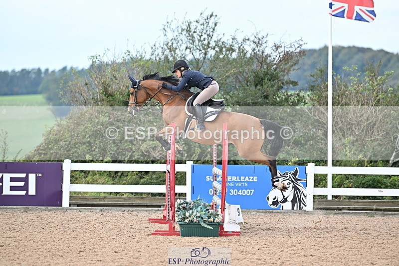 241004A-132237-02173 - Fri 10 1.05m amateur Quals