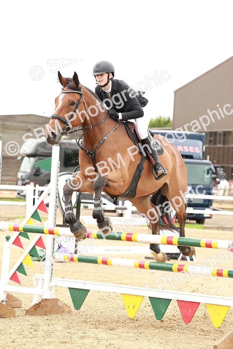 1I0A7638 - Class 4 - Senior Newcomers 1.10m