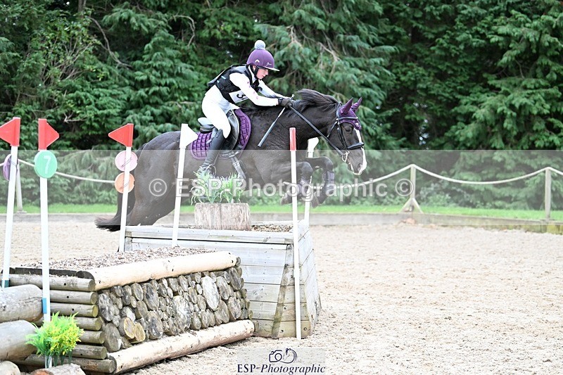 241117-144519-04707 - Cls 3 90-95cm 14.00 to 15.00