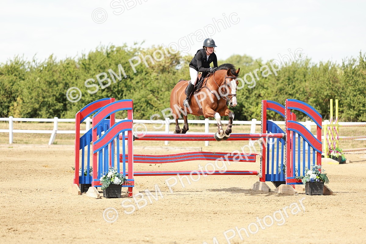 SBM_007848 - Class 4 - Senior Foxhunter - 1.20m Open