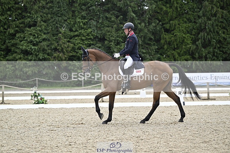 000101-220407-04524 - 403-CRAZY_DU_LOIR-Oliver_Townend