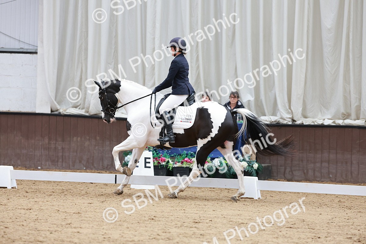 SBM_009182 - Class 6b - Novice 6 - 11.02-12.19