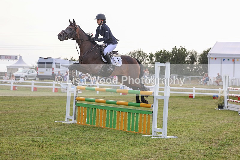 3E7A0944 - Class D: Showjumping Senior Newcomers/1.10m open