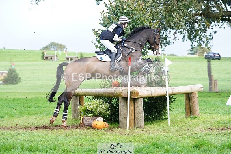 231020-134706-09389 - 103-BEECH.HILL.KIKO.CLOVER-Harriet.Blair-XC