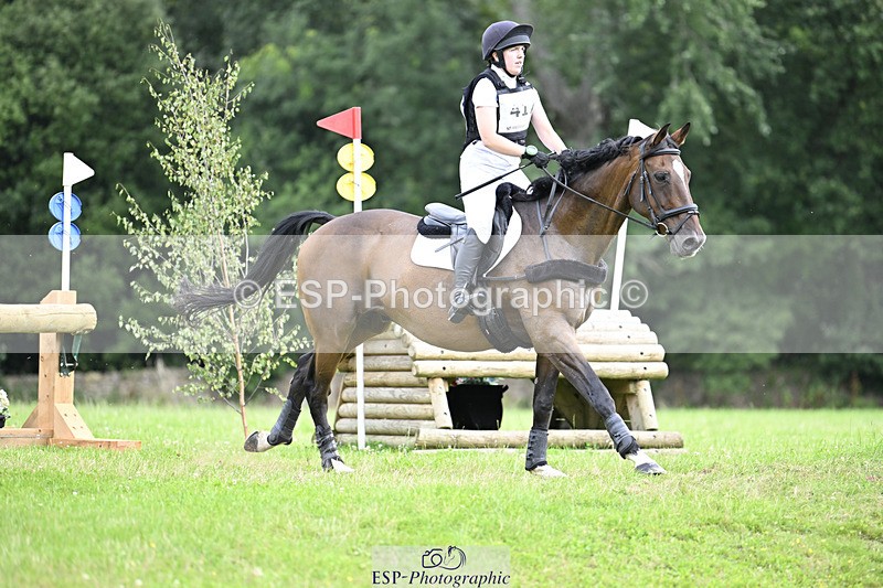 240804-111542-11951 - 417-Bel_Wright-KING_BILL