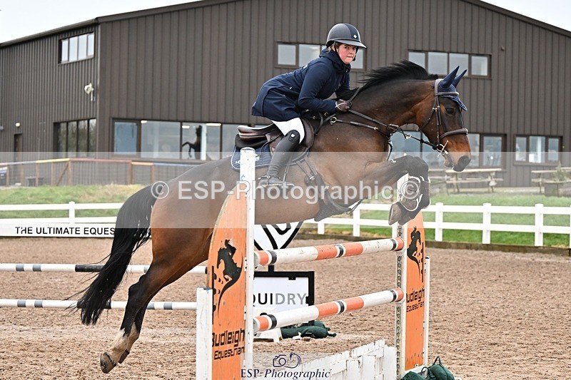 250129-132504-00437 - Cls 06 Foxhunter & 1.20m Open