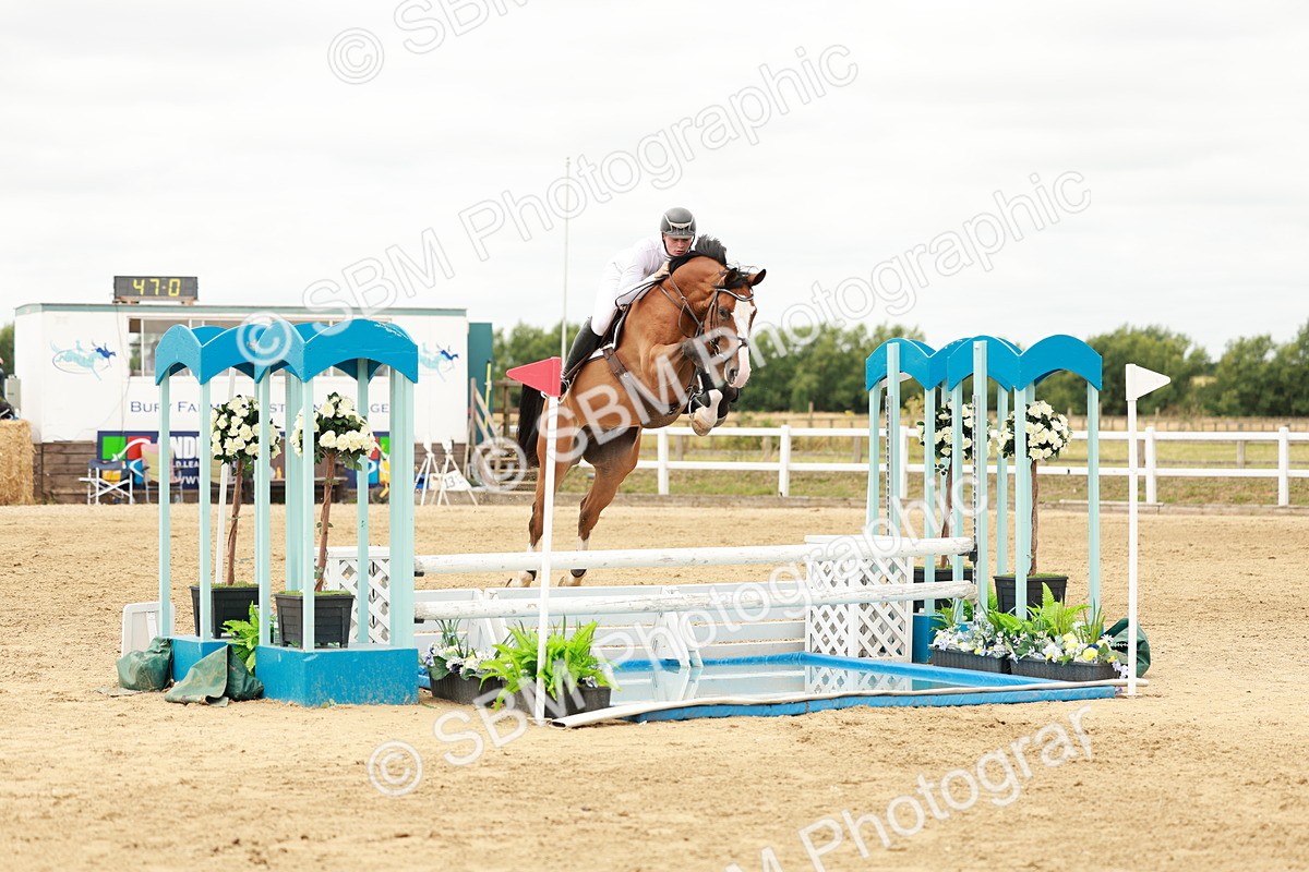 SBM_018187 - Class 21 - Senior Newcomers Championship 2d Rd