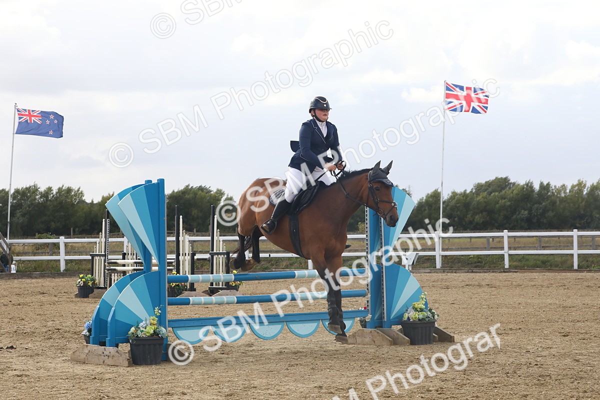 SBM_008063 - Class 12 - 90cm Champs