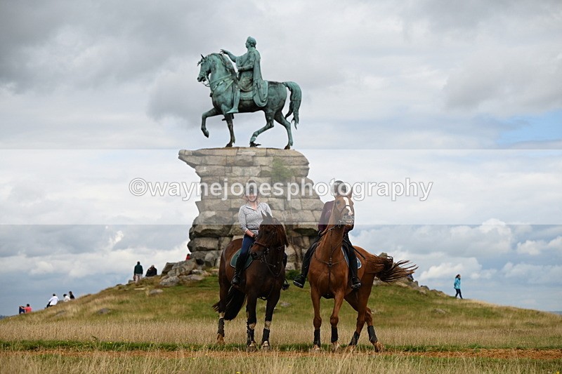 DSC_7022 - Time at Statue 12:45 to 13:15