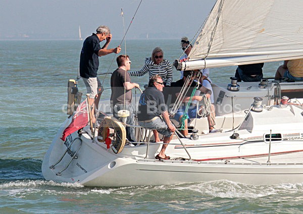 110929 FLYING BANANA IMG_9100 - Sailboats - monohull