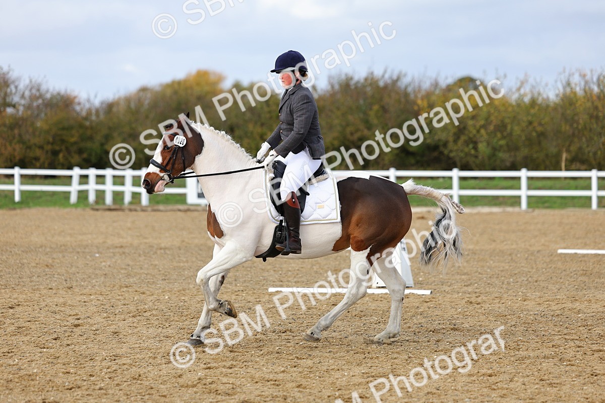 SBM_002662 - Class 8-11 - Novice 1-E1