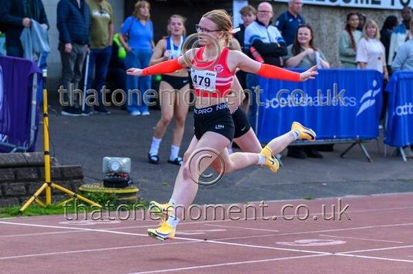 Age26 SAT-917912 - Track Female Set Two