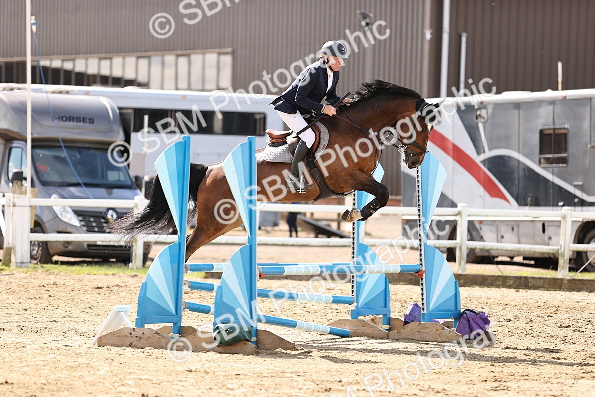 SBM_001907 - Class 8 - Clear Round