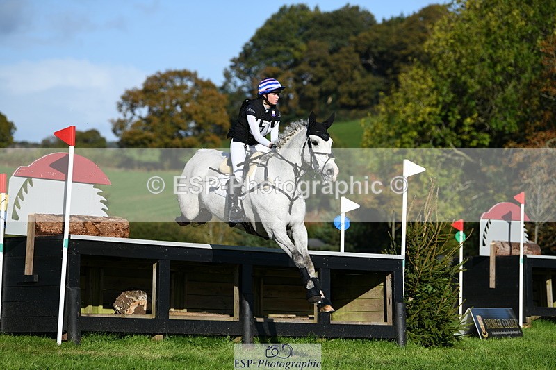 251024A-110219-07538 - A-011-Tara.Moore