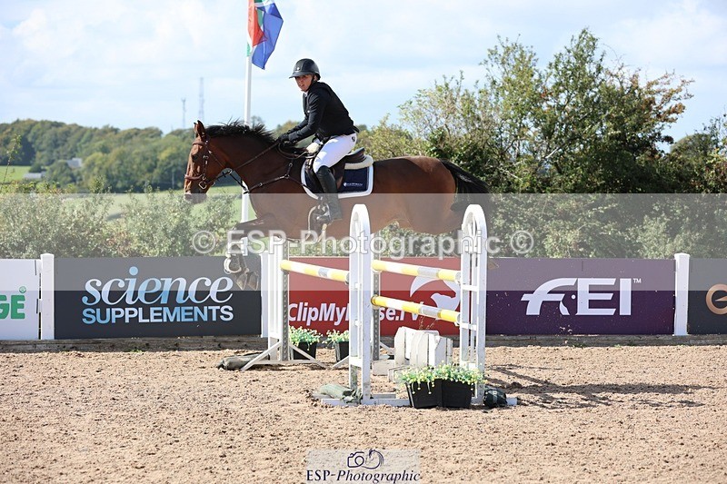 250913-142205-07350 - Cls 25 1.05m Amateur Quali