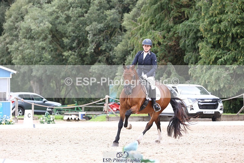 230812-142732-04420 - Cls 5 Novice Bronze 13.40 to 14.45 break