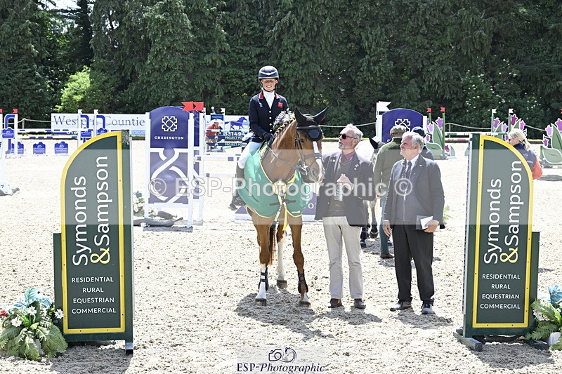 250525A-131700-17616 - Presentations Section B CCI 3 Star Long