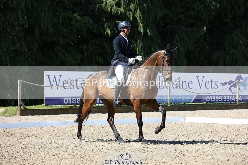 230526-101705-05220 - 360-NO_RUSH_ONE-Marcio_Carvalho_Jorge-WEDTrotUp+DR