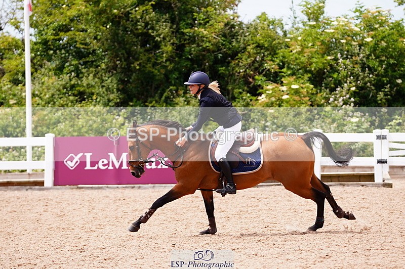 240629A-125322-05488 - Cls 18 Newcomers and 1m Open