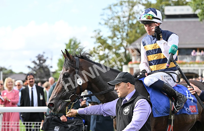 190826-198 Small Fry - Race 5 16.10pm Sky Bet Stayers Handicap