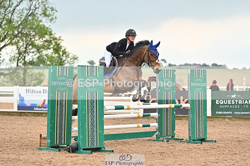 260508-091810-04400 - Cls 17 British Novice and 90cm Open