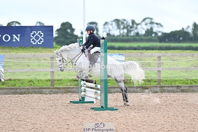 240813-162235-00233 - Clear round & 60cm