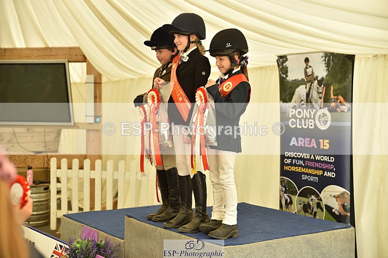 240823X-151254-17989 - 60cm Presentations