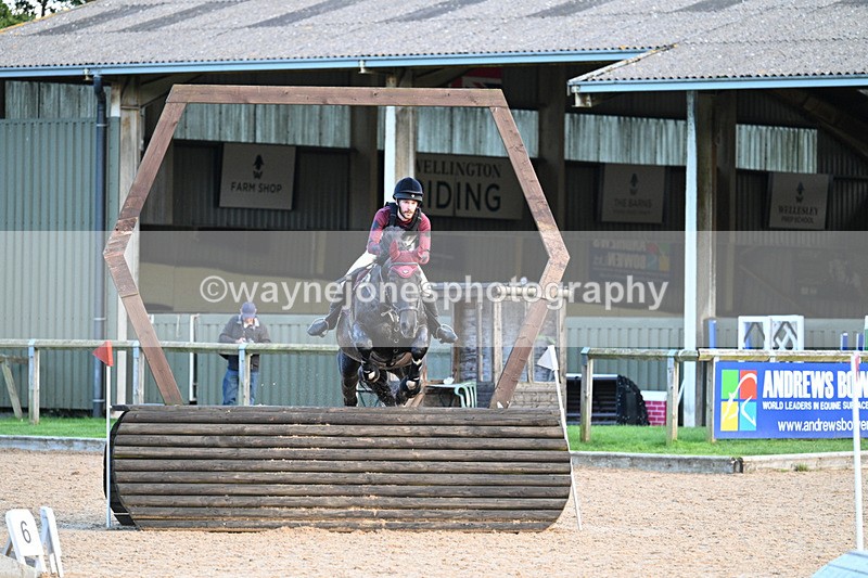 WJ7_6390 - Time 16:55 to 17:11