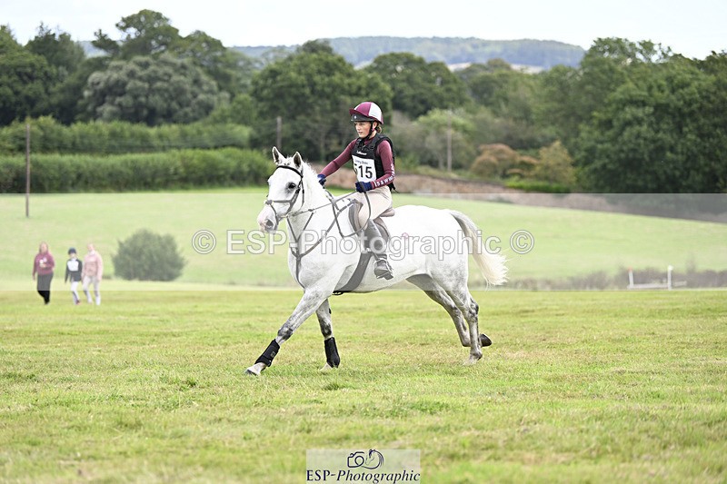 240825X-114958-32625 - 70cm XC 11.00 to 12.00