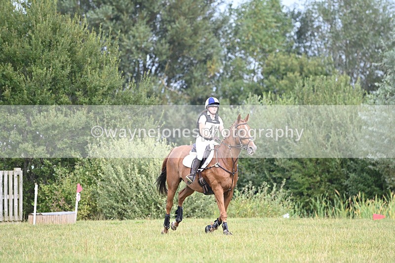 WJ6_2916 - 80cm XC Time 15:26 to 15:43