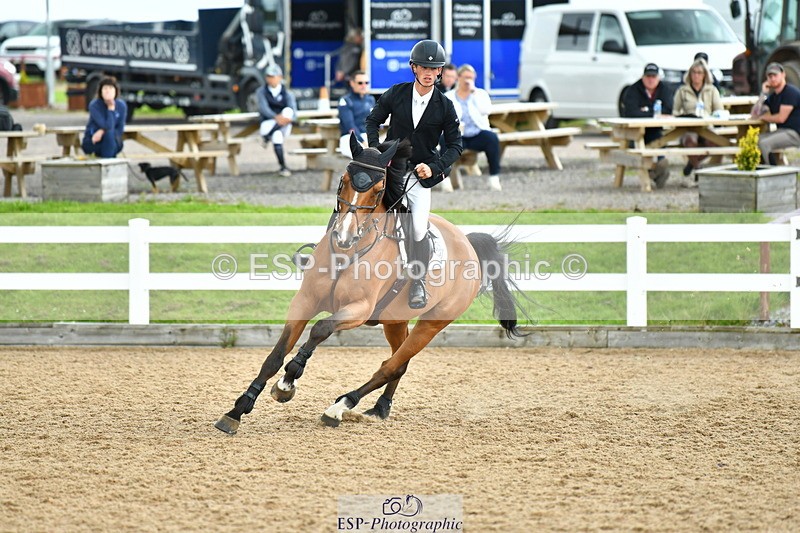 230721A-142538-06905 - Cls 22, 1 Star Gold 1.30m