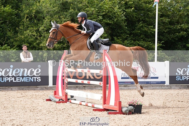 250726-144313-07161 - Cls 22 1.05m Amateur Quali