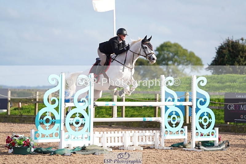 241005A-162806-05222 - SAT Cls 12 Snr Fox & 1.20m Open