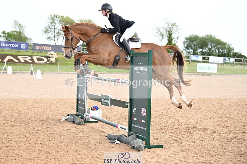 260513B-145603-01188 - Cls 6 Snr Fox and 1.20m Open