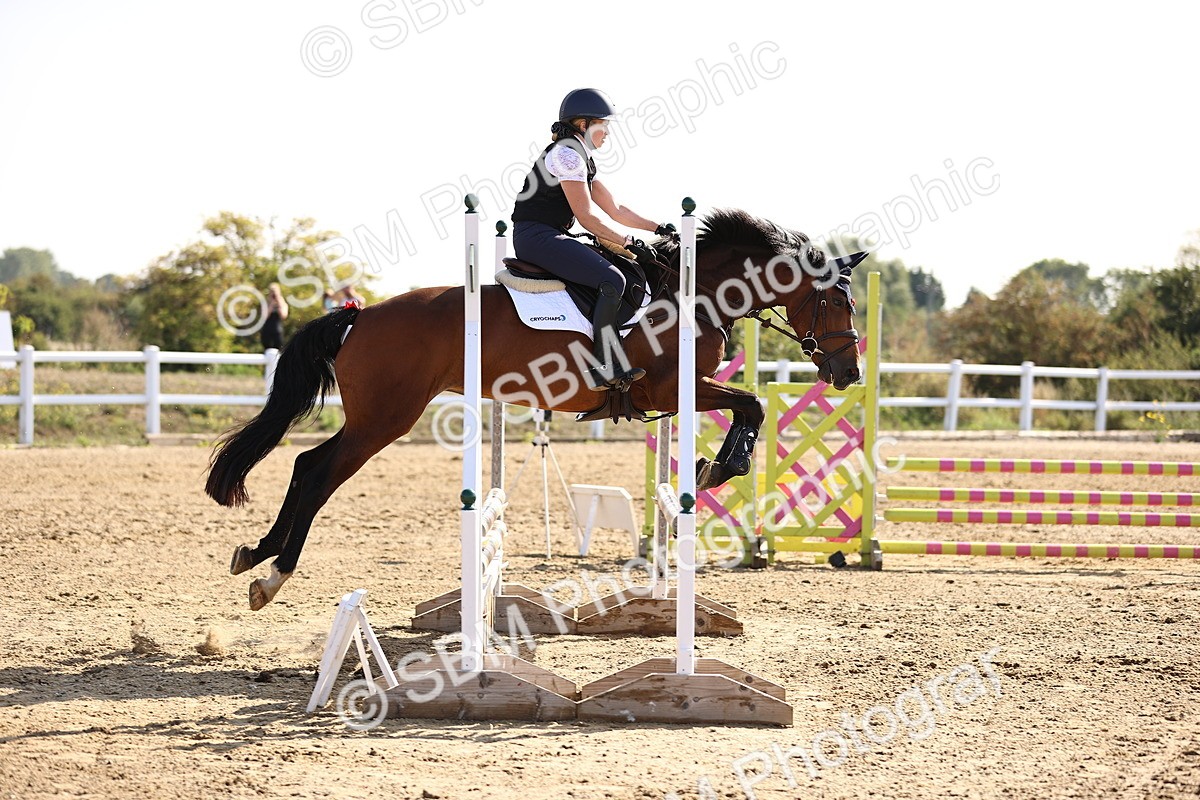 SBM_005585 - Class 8 - Clear Round