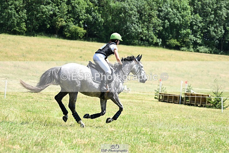 240629X-142825-4204 - 210-Tarka_Abraham-QUEEN_RUBIE