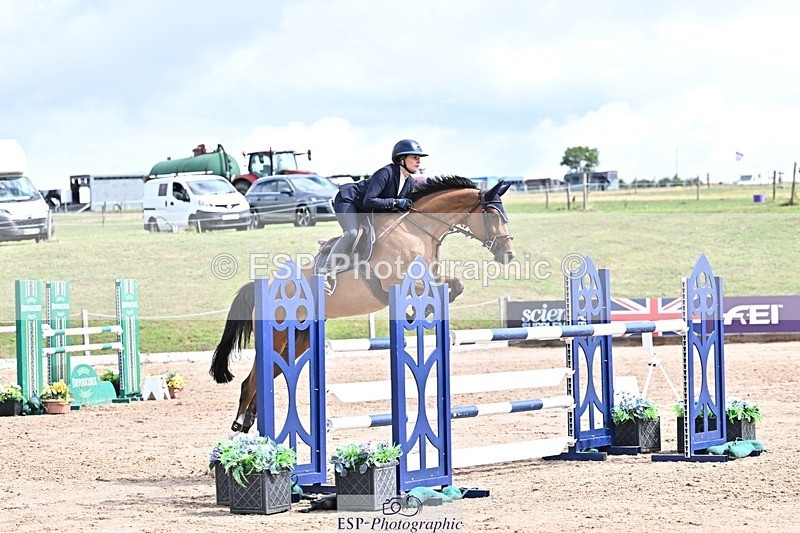 250731-112519-00561 - Cls 02 Snr Fox 1st Rnd