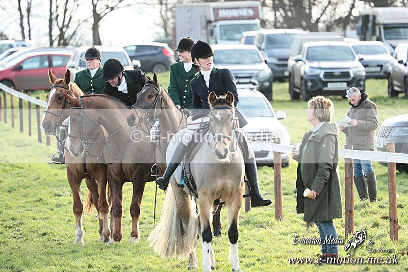 PtP 141225  1987 - New Forest Hounds PtP Larkhill 14/12/25