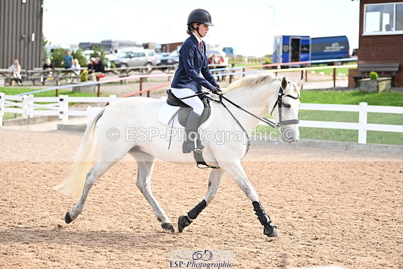 240726A-103039-00900 - Cls 7 Snr British Novice and 90cm Open