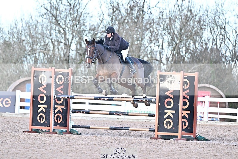 251203-131059-00637 - Cls 4 Newcomers and 1.10m Open