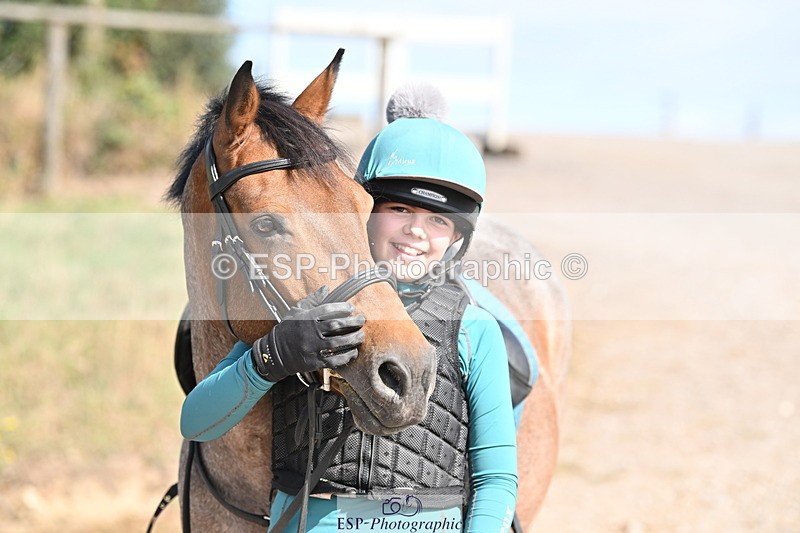 250821B-161412-00653 - Group B - Danielle