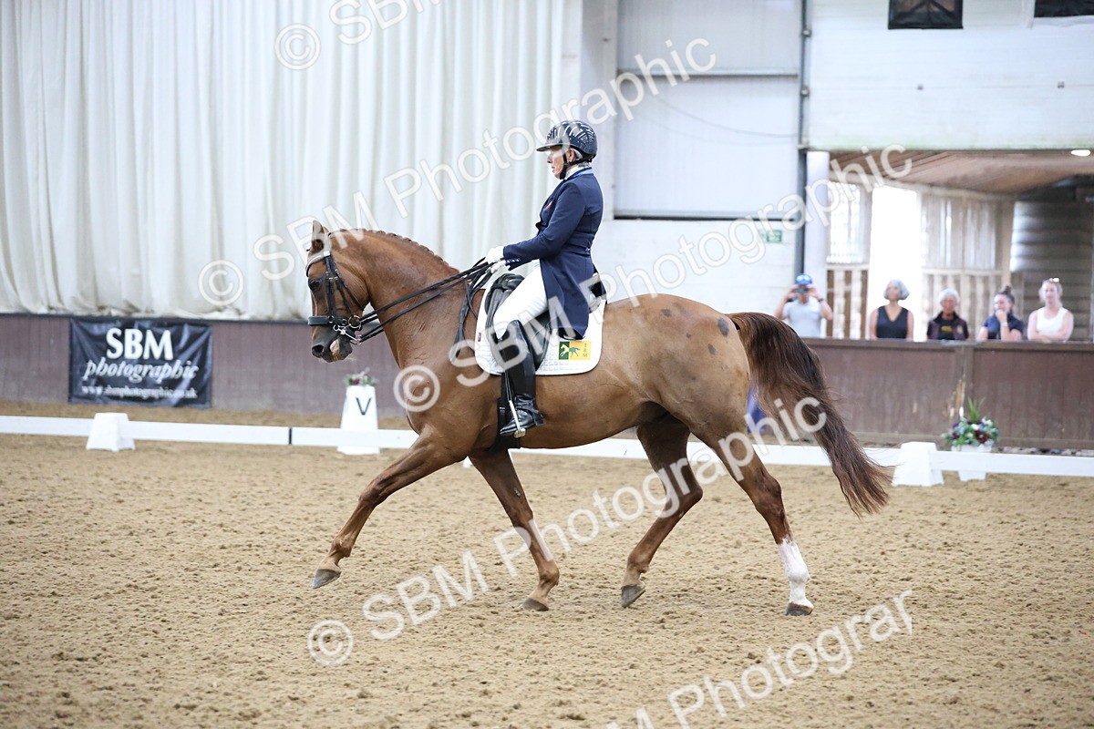 SBM_004738 - Class 9 - FEI Inter 1 Gold - 16.59-17.47