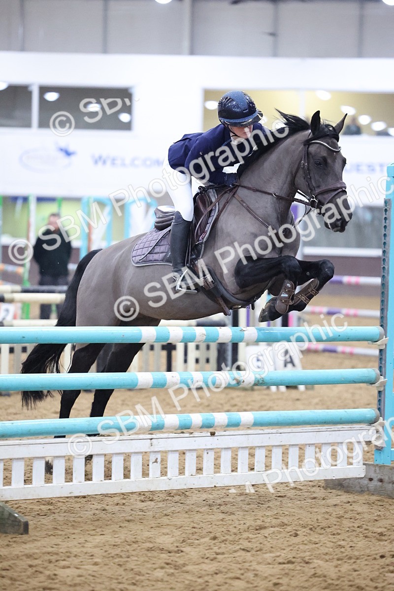 SBM_003376 - Class 11 - Blue Chip Pony Newcomers - 1.00m Open