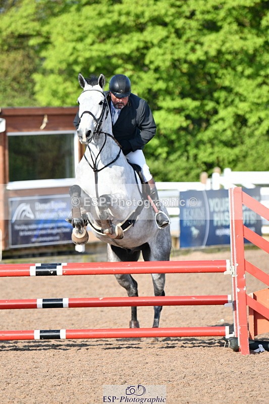 240512A-080906-16773 - Cls 39 British Novice and 90cm Open