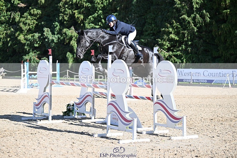 231022-125339-26854 - 343-MIDNIGHT.ROLLERCOASTER-Alison.Lidstone-SJ