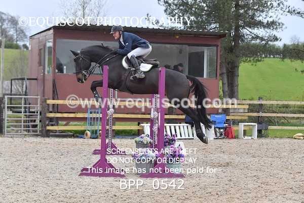 BPP_0542 - CLASS 4 FRI Senior Newcomers/ 1.10m Open