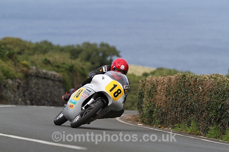 FOM_9702 - Bennetts 500cc Classic TT Race