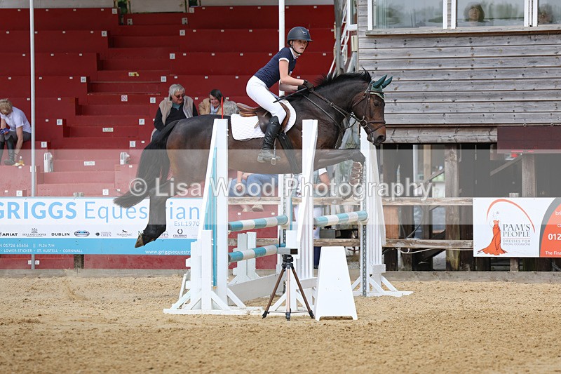 3E7A0505 - Class 10: Senior 95cm open