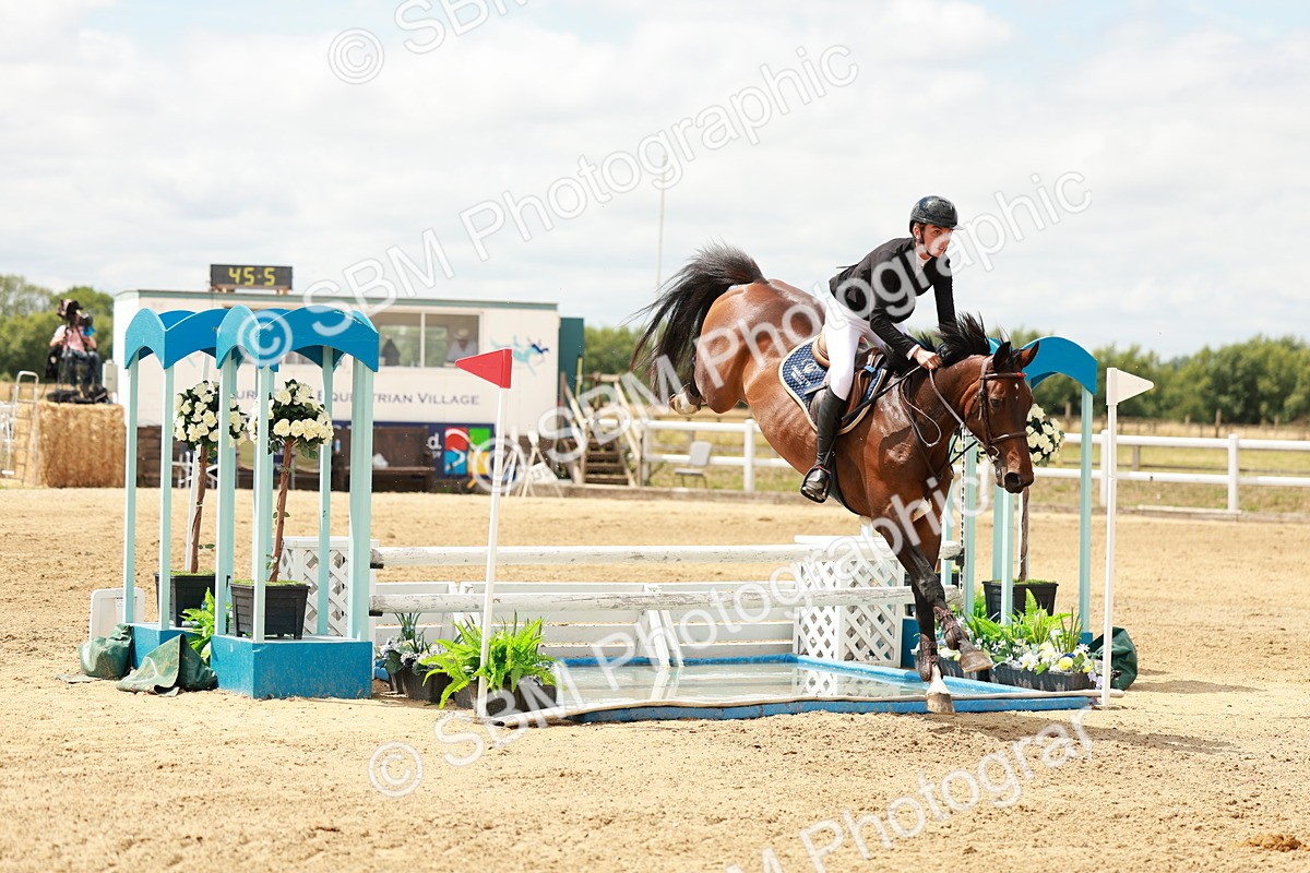 SBM_018449 - Class 21 - Senior Newcomers Championship 2d Rd